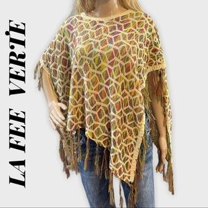 LA Fee Verte Fringed poncho